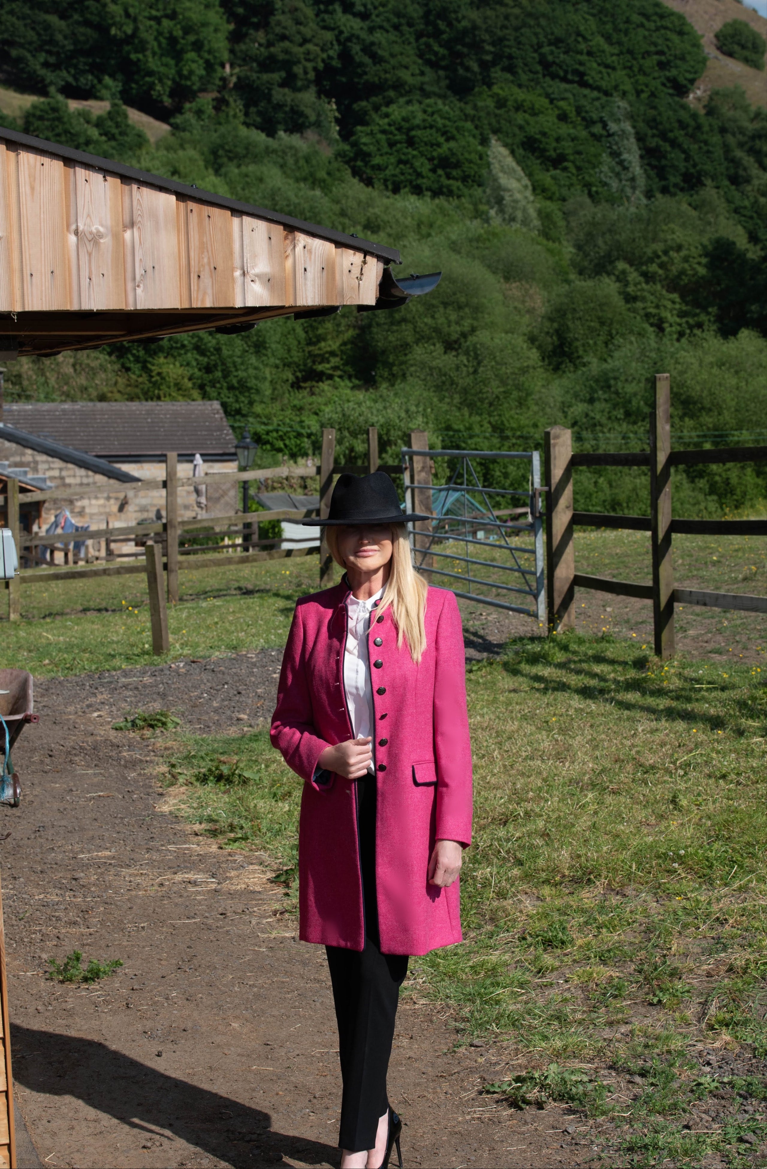 Dark pink trench outlet coat